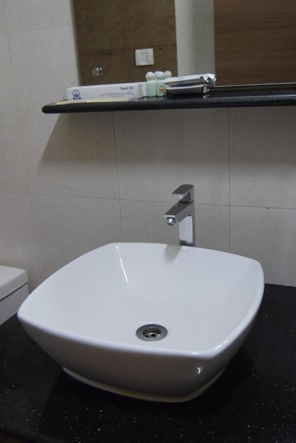 Thiviyam Airport Hotel Τσενάι Εξωτερικό φωτογραφία